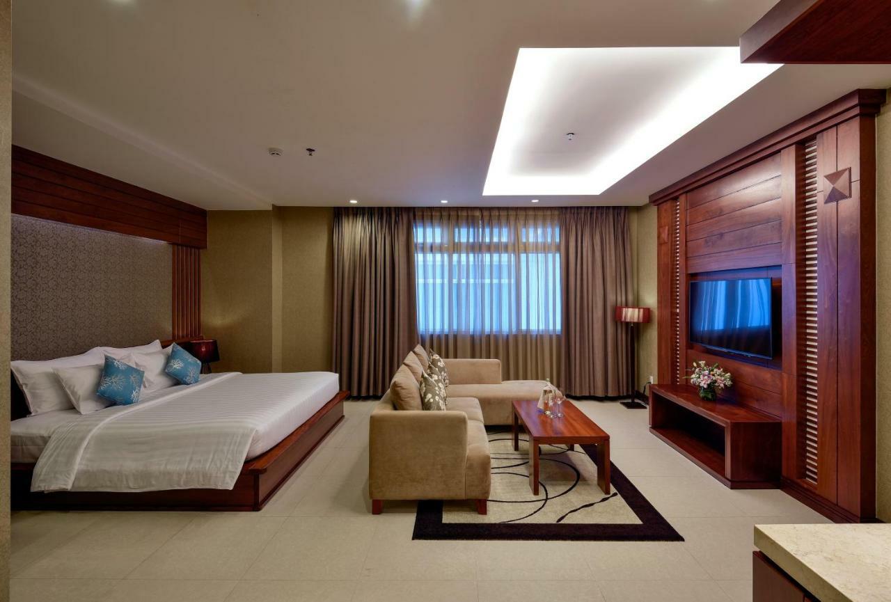 Aquari Hotel Ho Chi Minh City Exterior photo