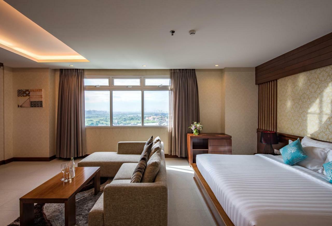Aquari Hotel Ho Chi Minh City Exterior photo